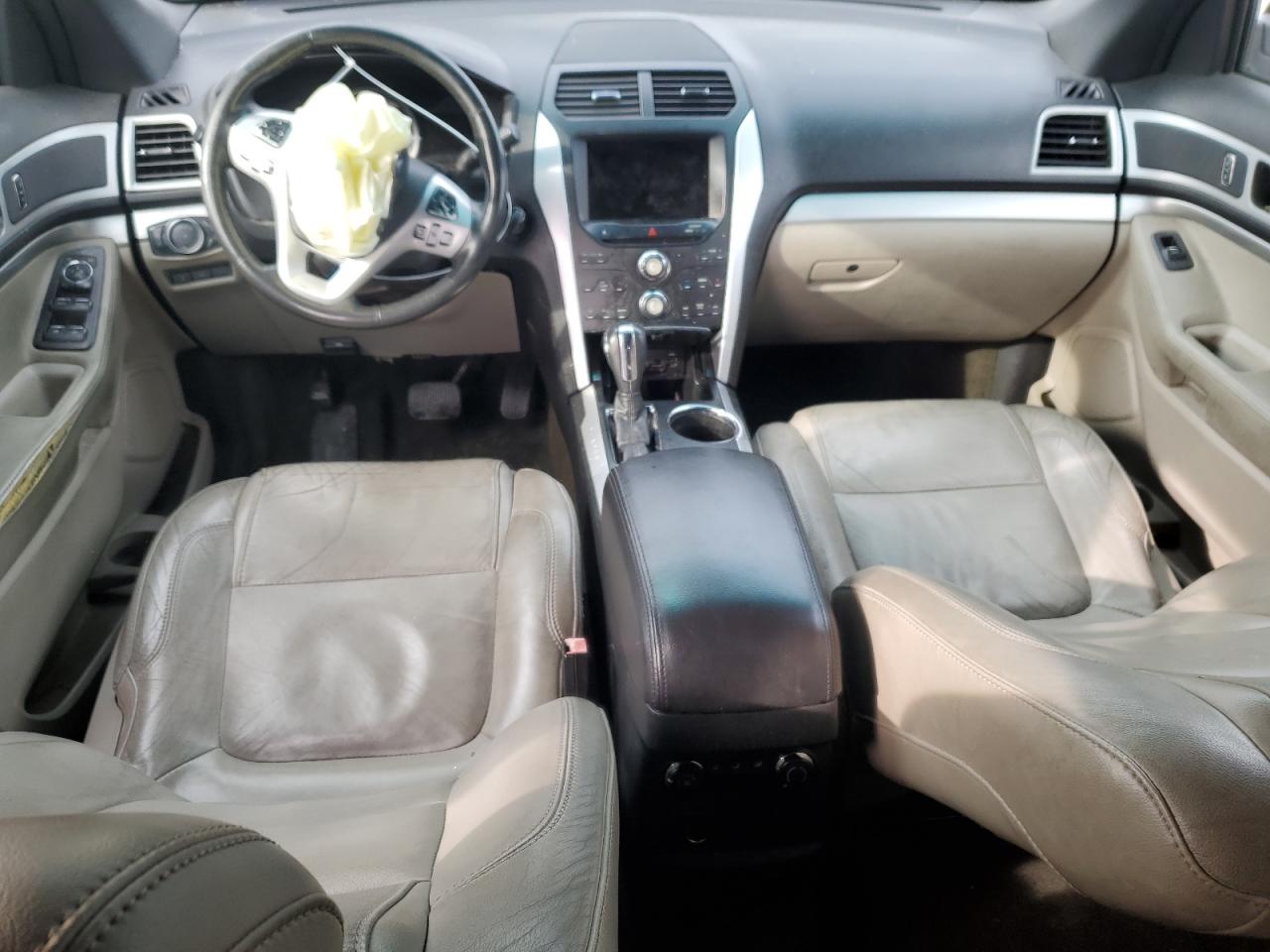 2013 Ford Explorer - Image 8
