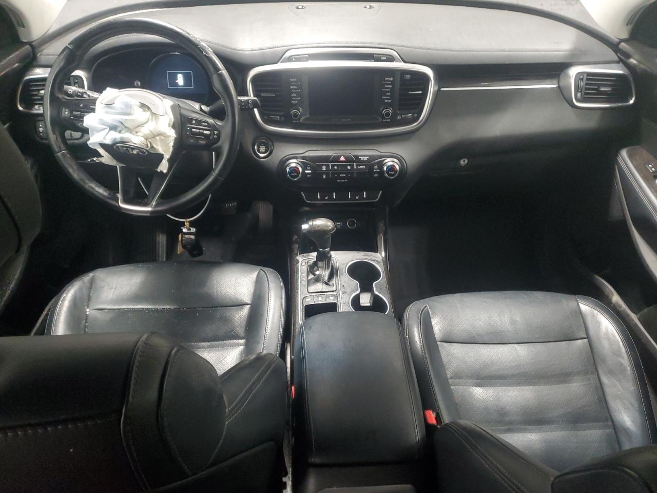 2017 Kia Sorento - Image 8