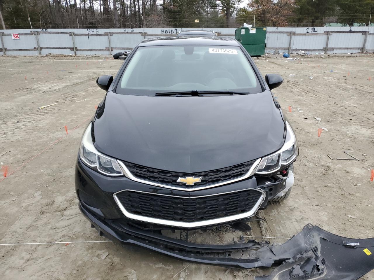 2018 Chevrolet Cruze - Image 5