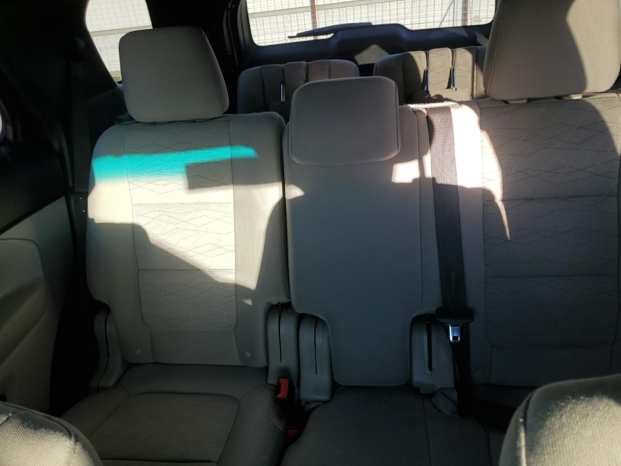 2014 Ford Explorer - Image 10