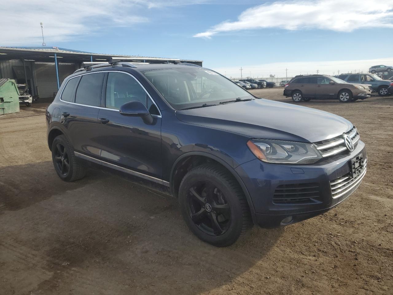 2014 Volkswagen Touareg - Image 4