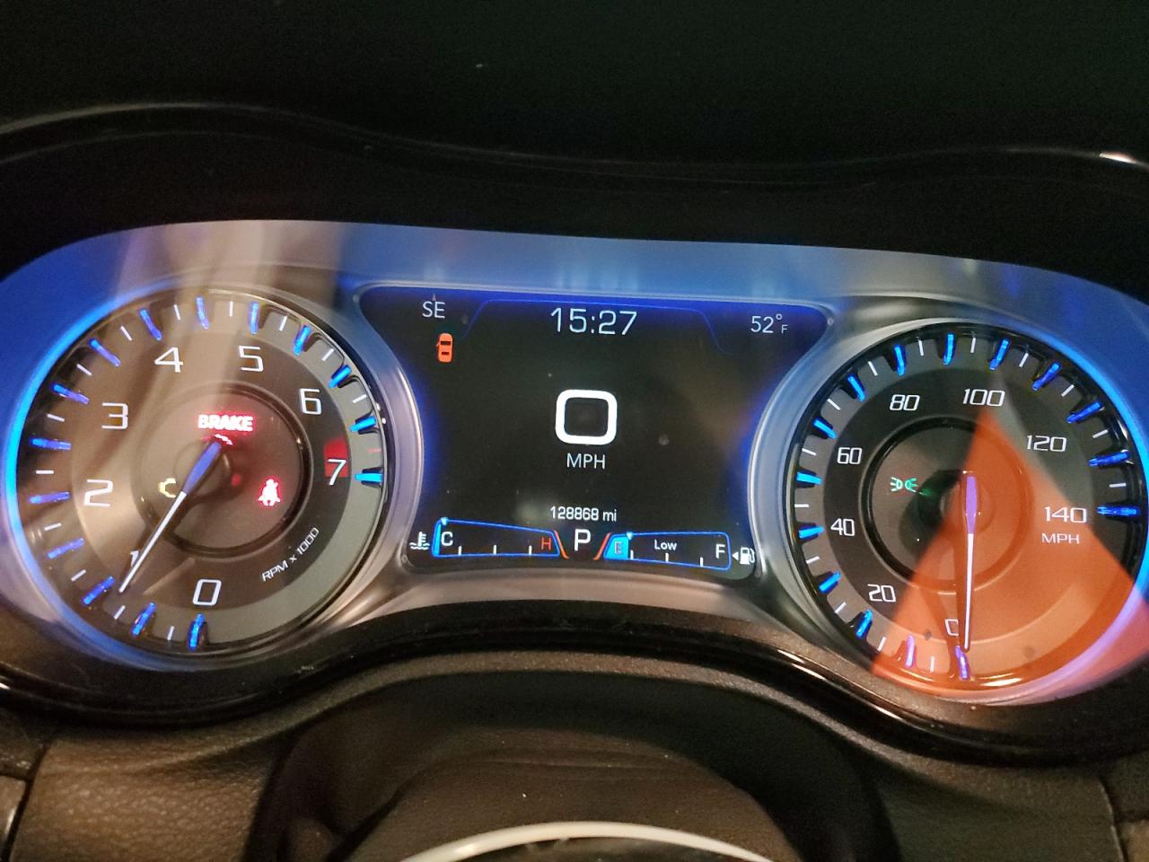 2016 Chrysler 300 - Image 9