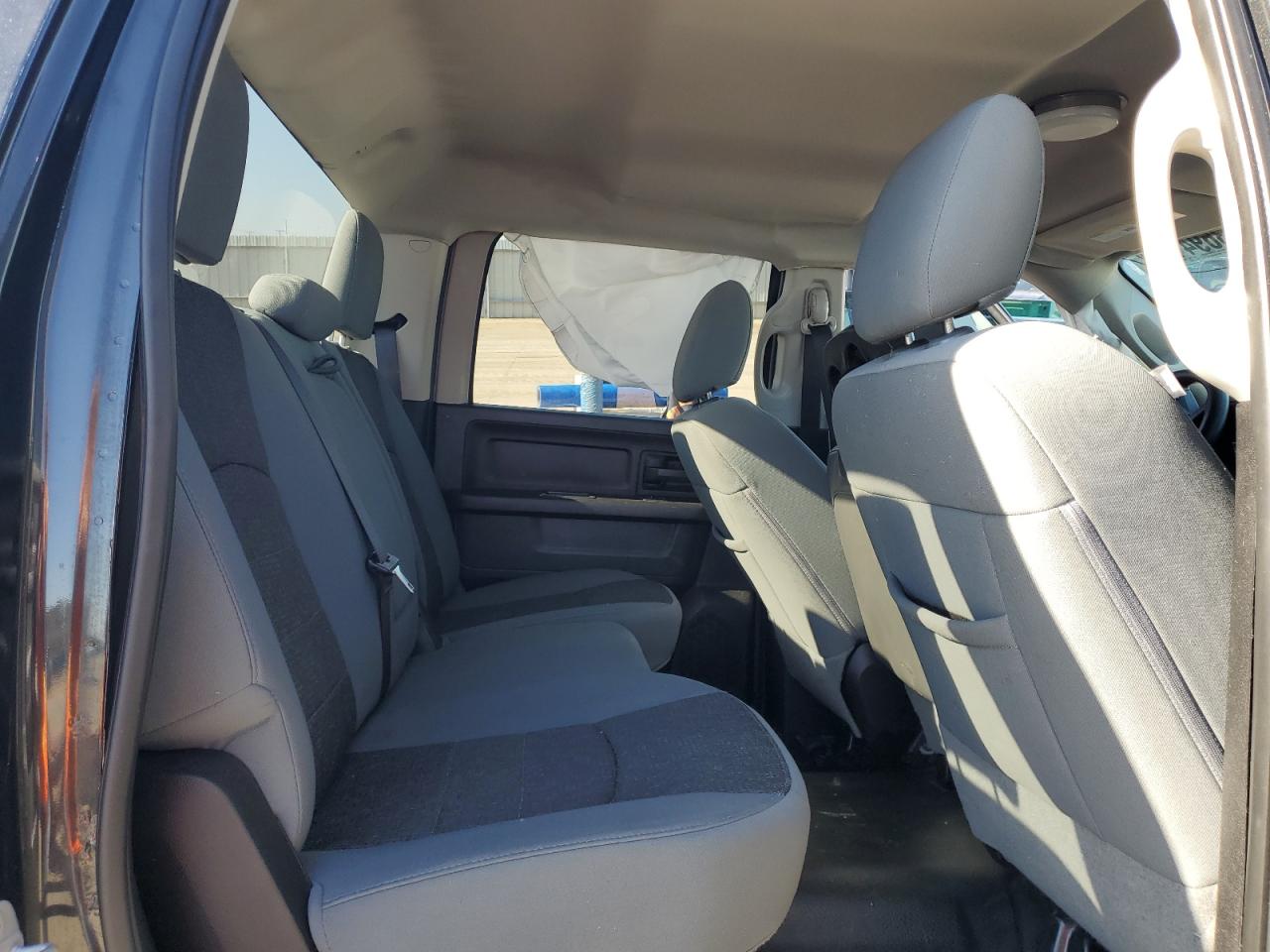2016 RAM 1500 - Image 11