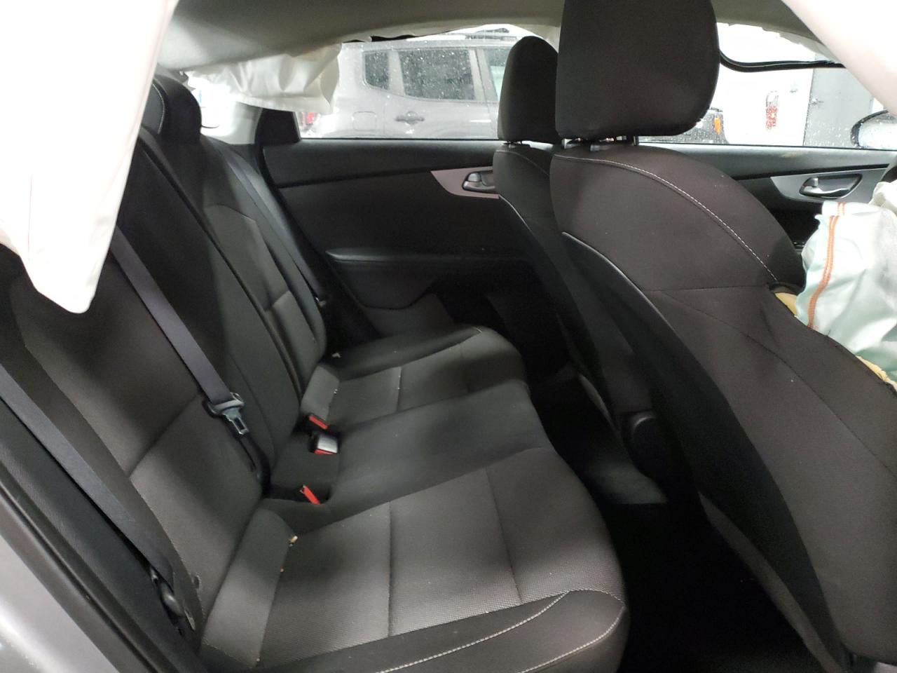 2023 Kia Forte - Image 10