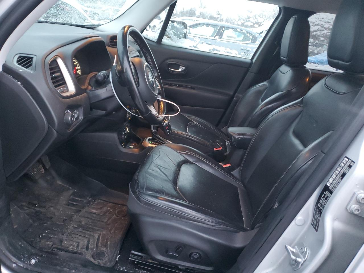 2016 Jeep Renegade - Image 7