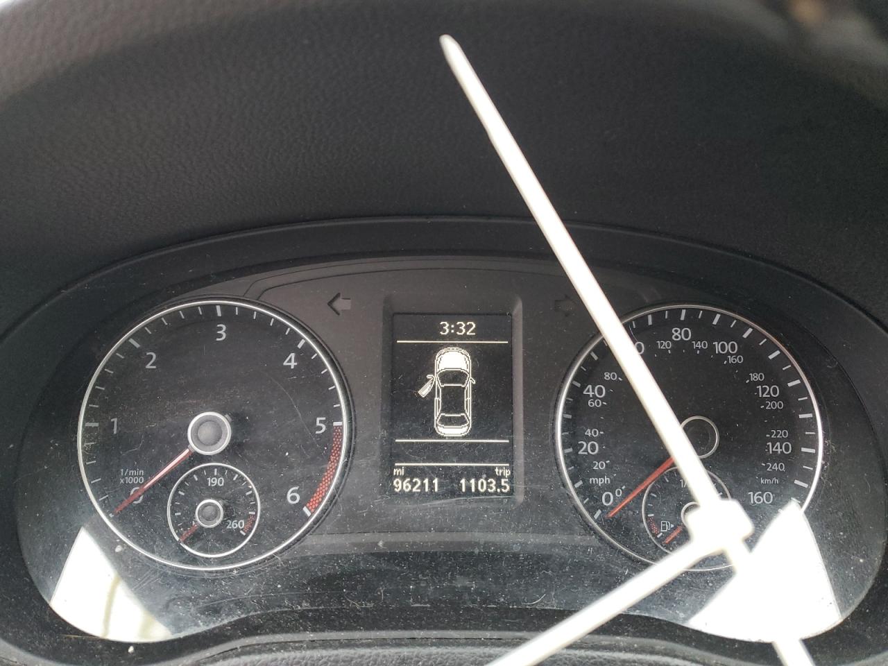 2014 Volkswagen Passat - Image 9