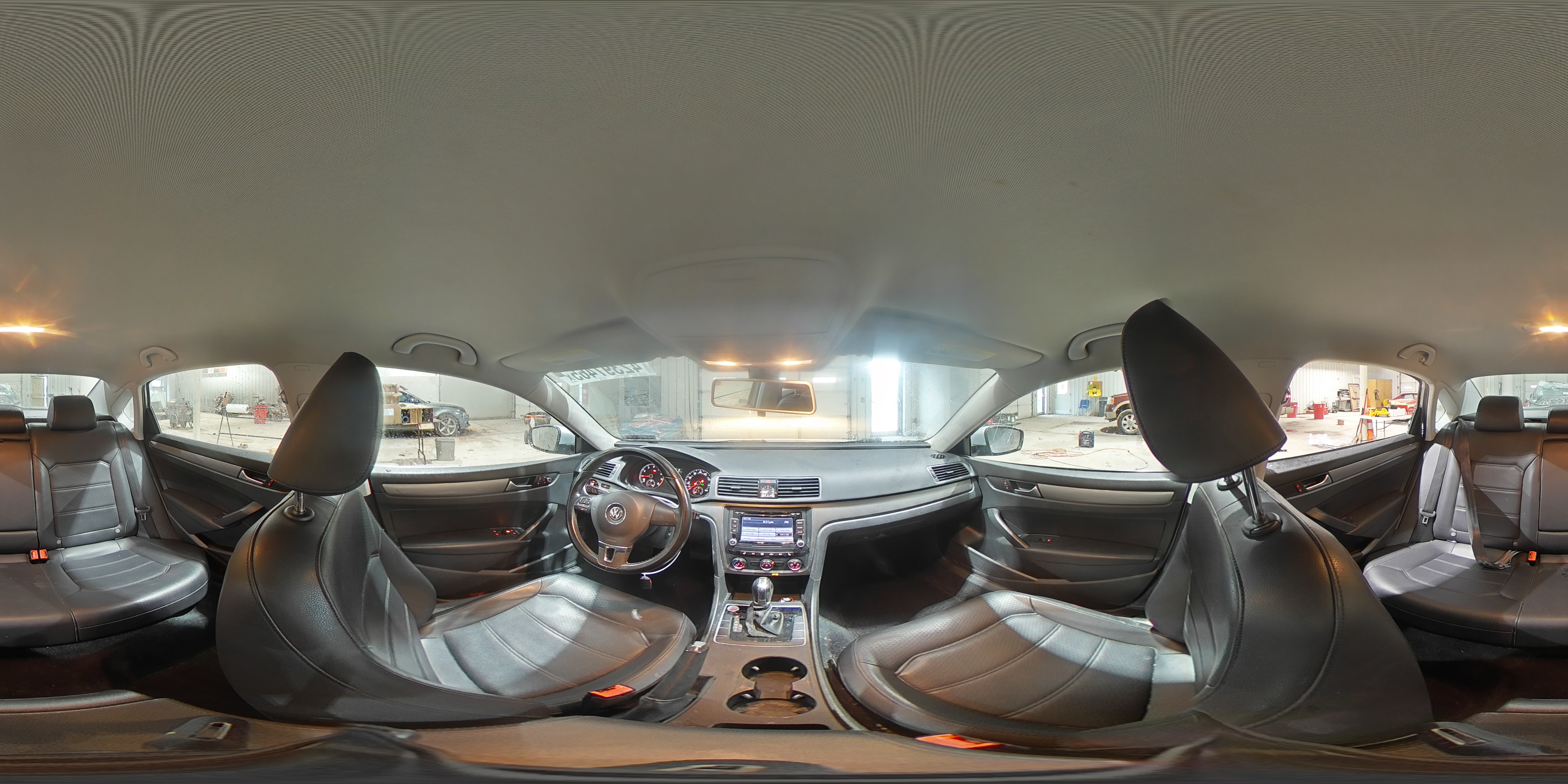 2015 Volkswagen Passat - Image 14