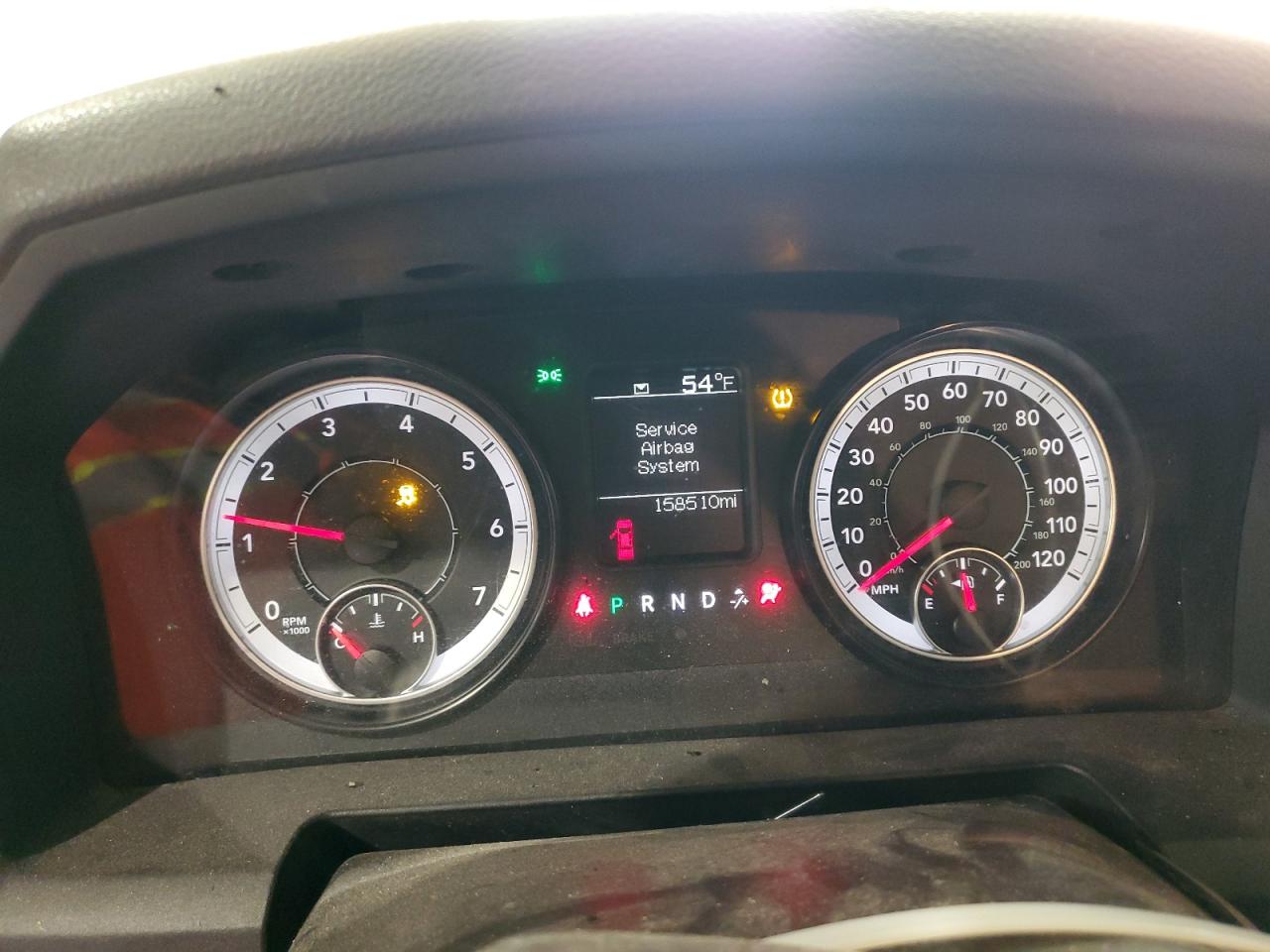 2016 RAM 1500 - Image 9