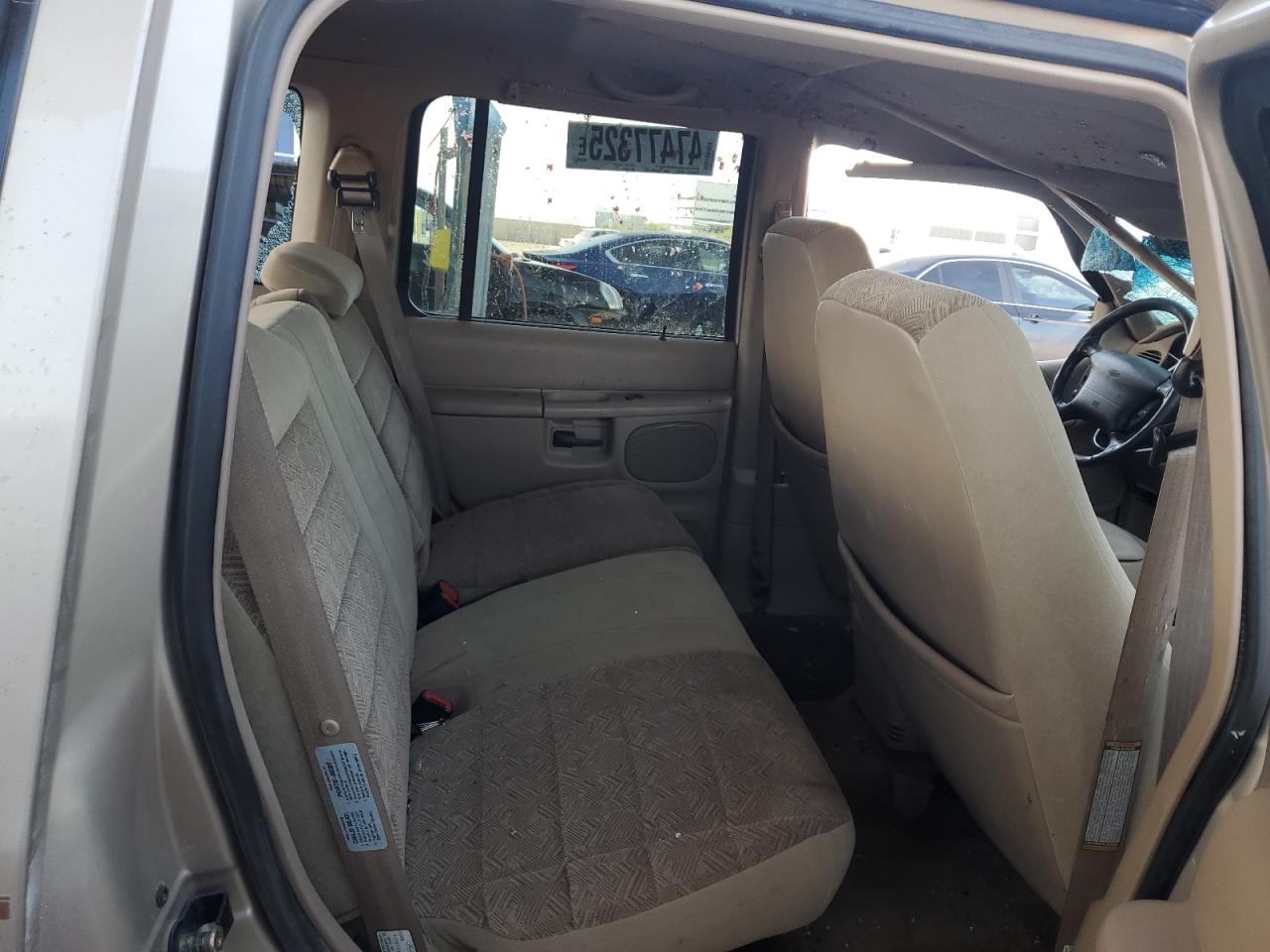 1998 Ford Explorer - Image 10