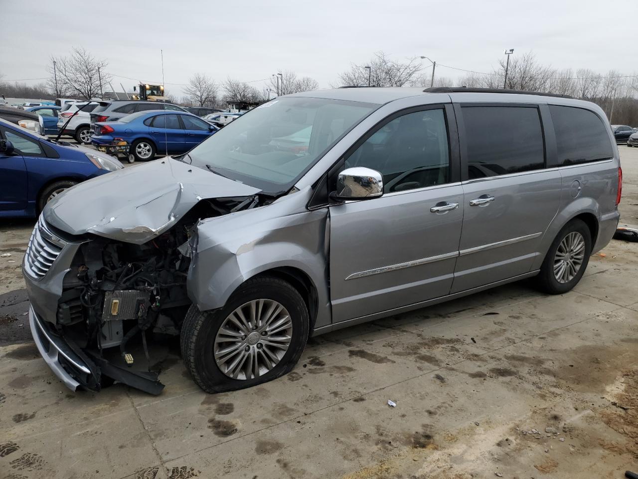2016 Chrysler Town & Country - Image 1