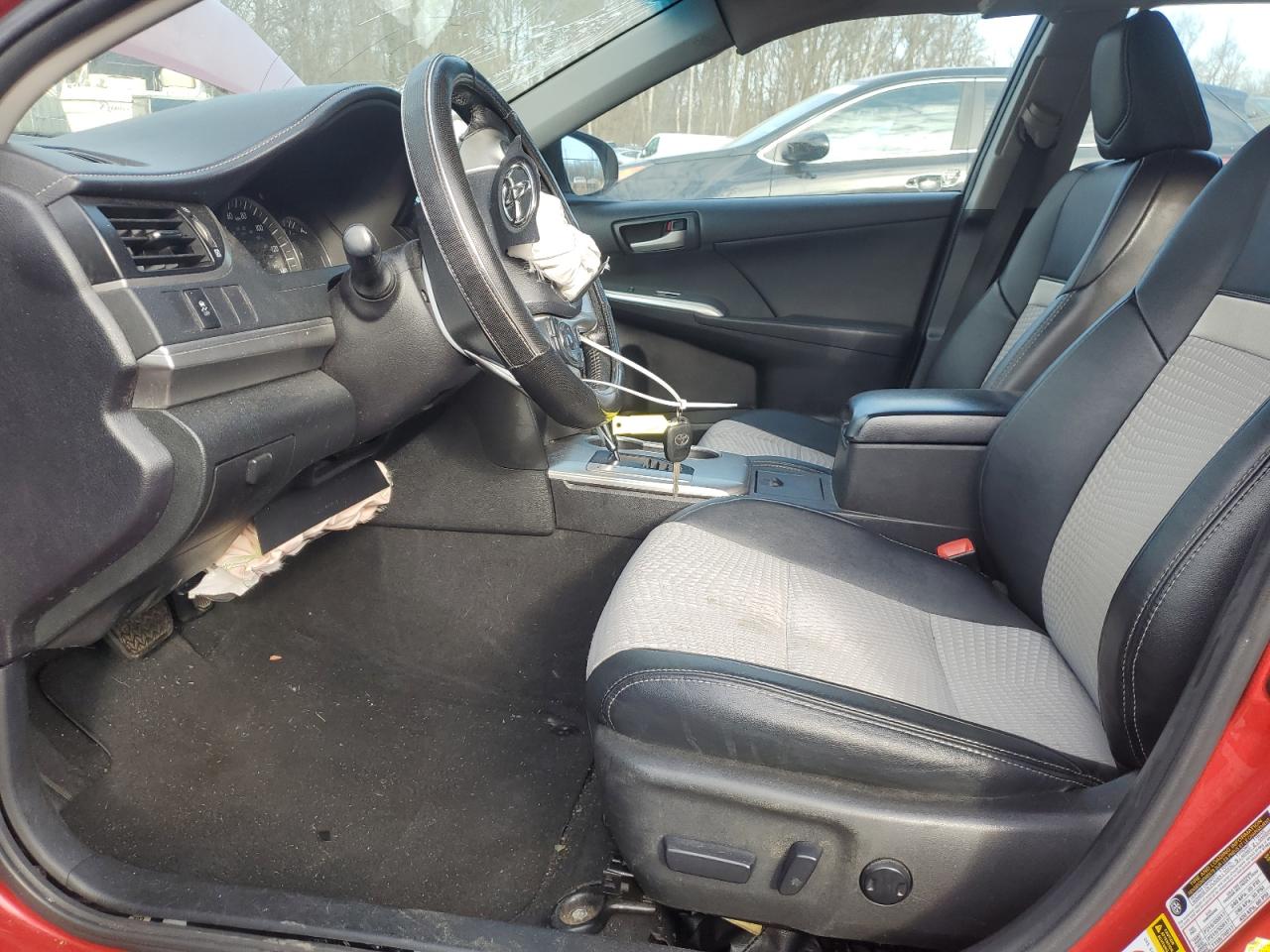 2014 Toyota Camry - Image 7