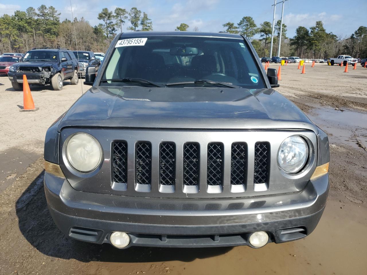 2013 Jeep Liberty (Patriot) - Image 5
