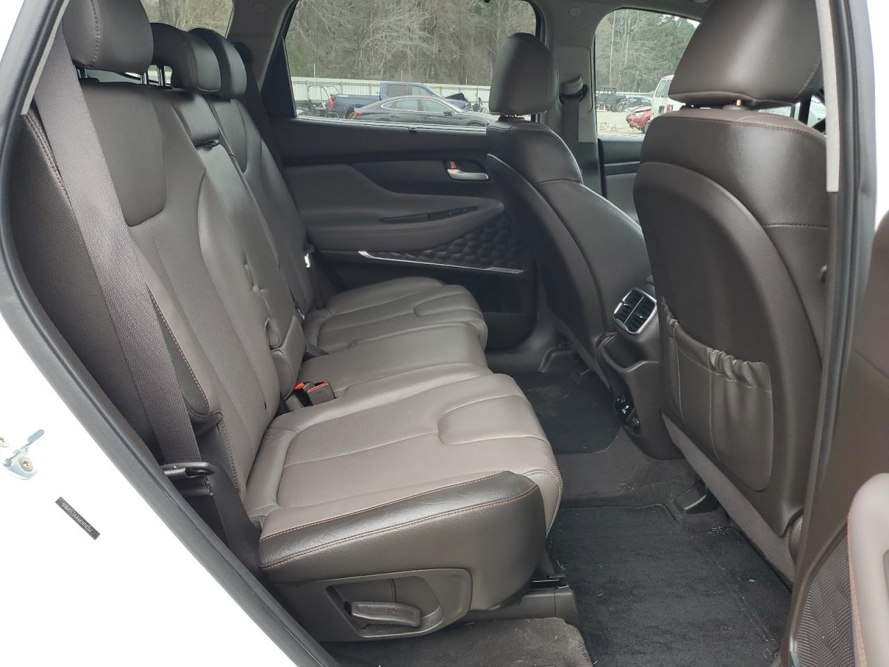 2019 Hyundai Santa Fe - Image 11