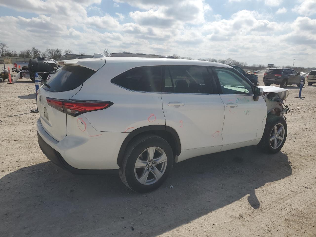 2020 Toyota Highlander - Image 3
