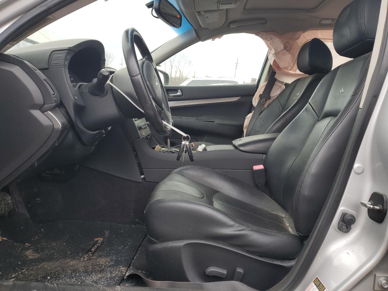 2011 Infiniti G - Image 7