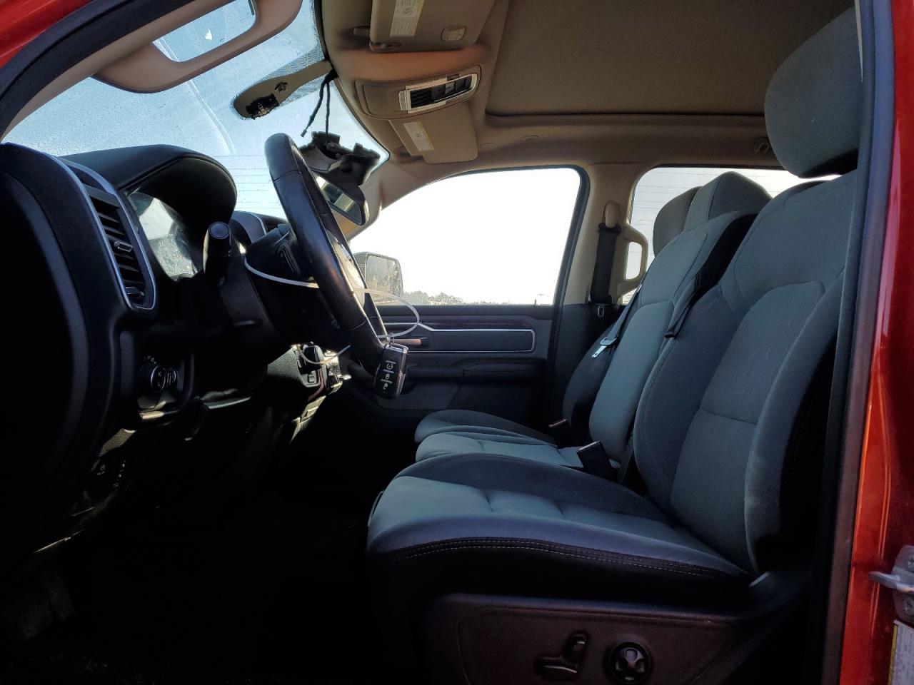 2019 RAM 1500 - Image 7