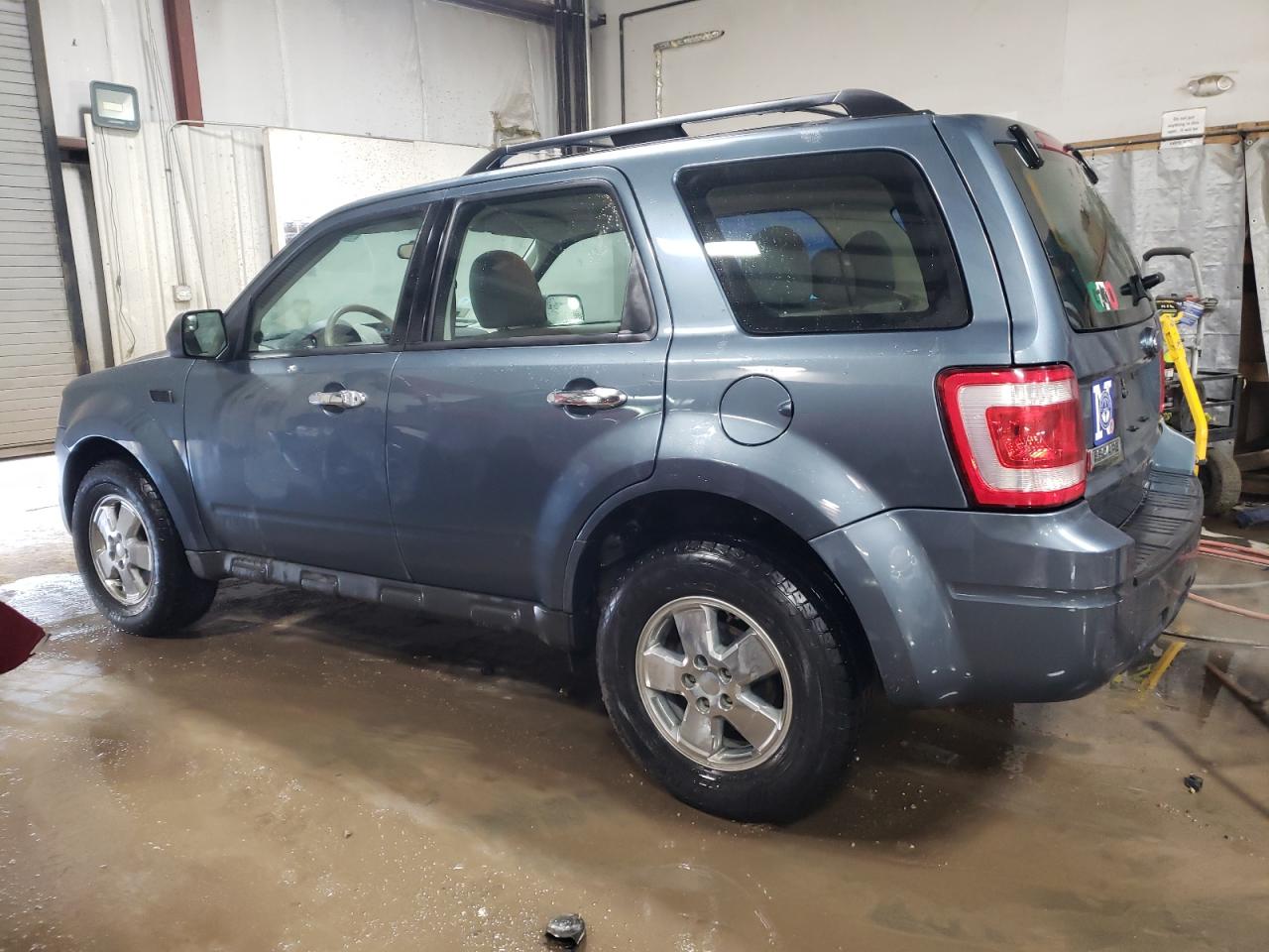 2010 Ford Escape - Image 2