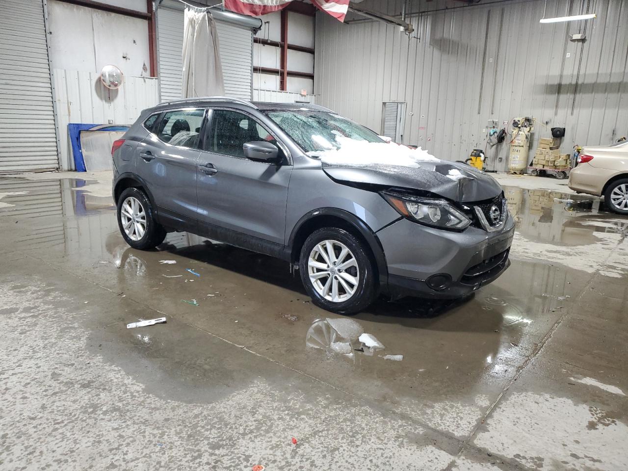 2017 Nissan Rogue - Image 4