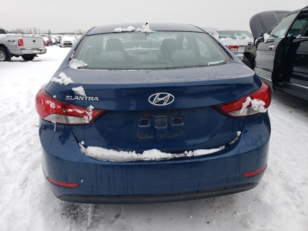 2015 Hyundai Elantra - Image 6