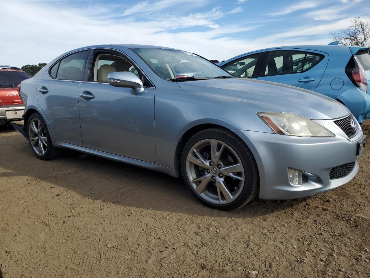2010 Lexus IS - Image 4