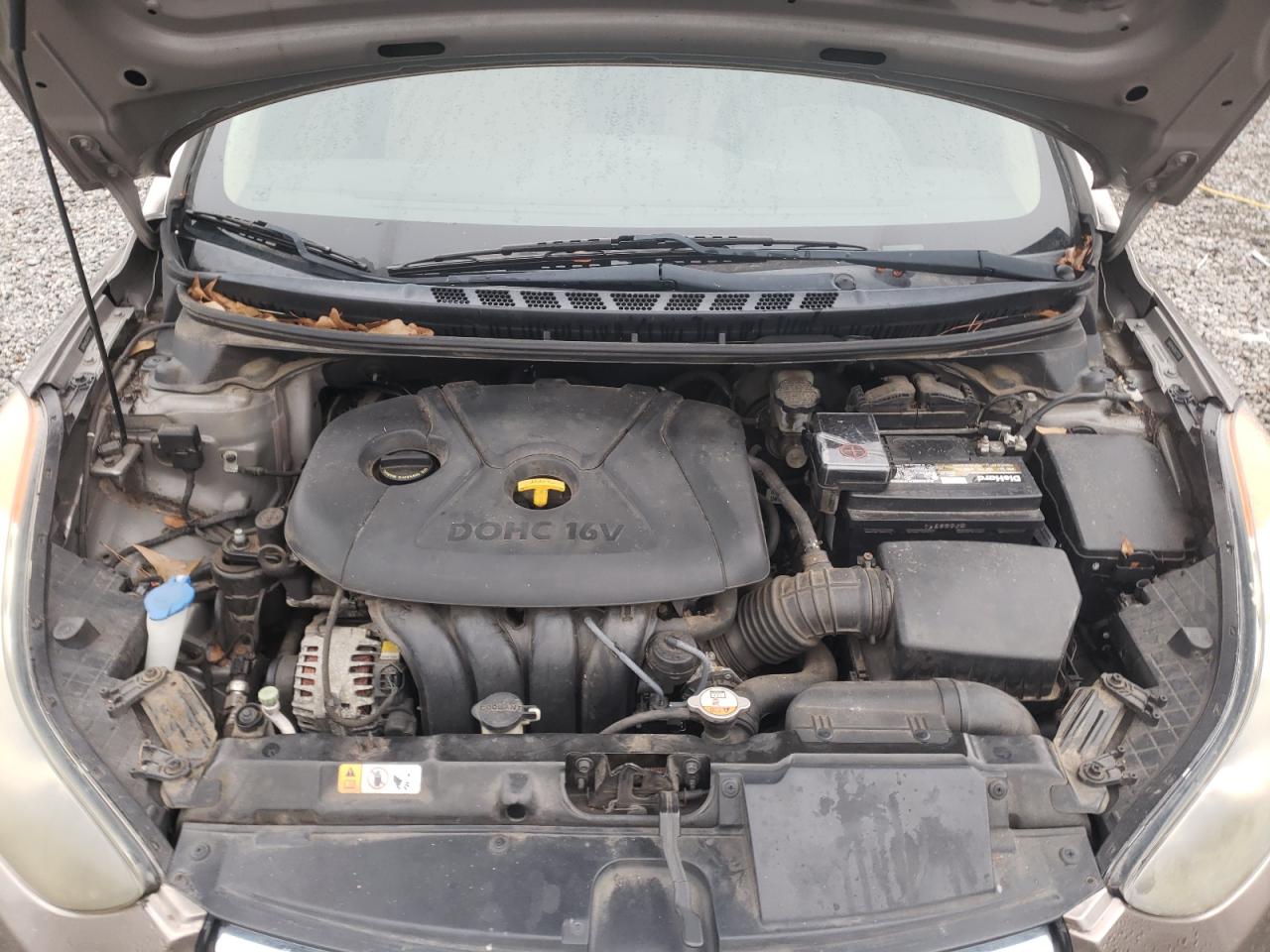 2013 Hyundai Elantra - Image 11