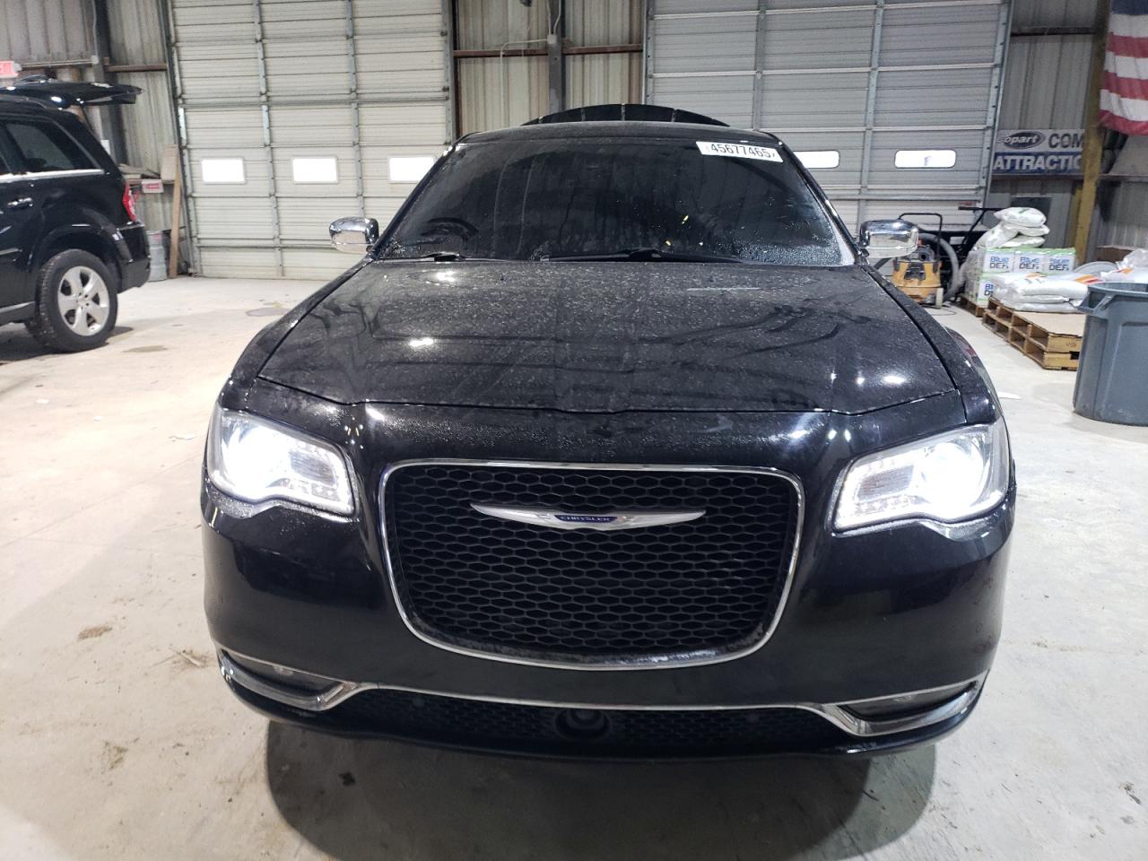 2018 Chrysler 300 - Image 5