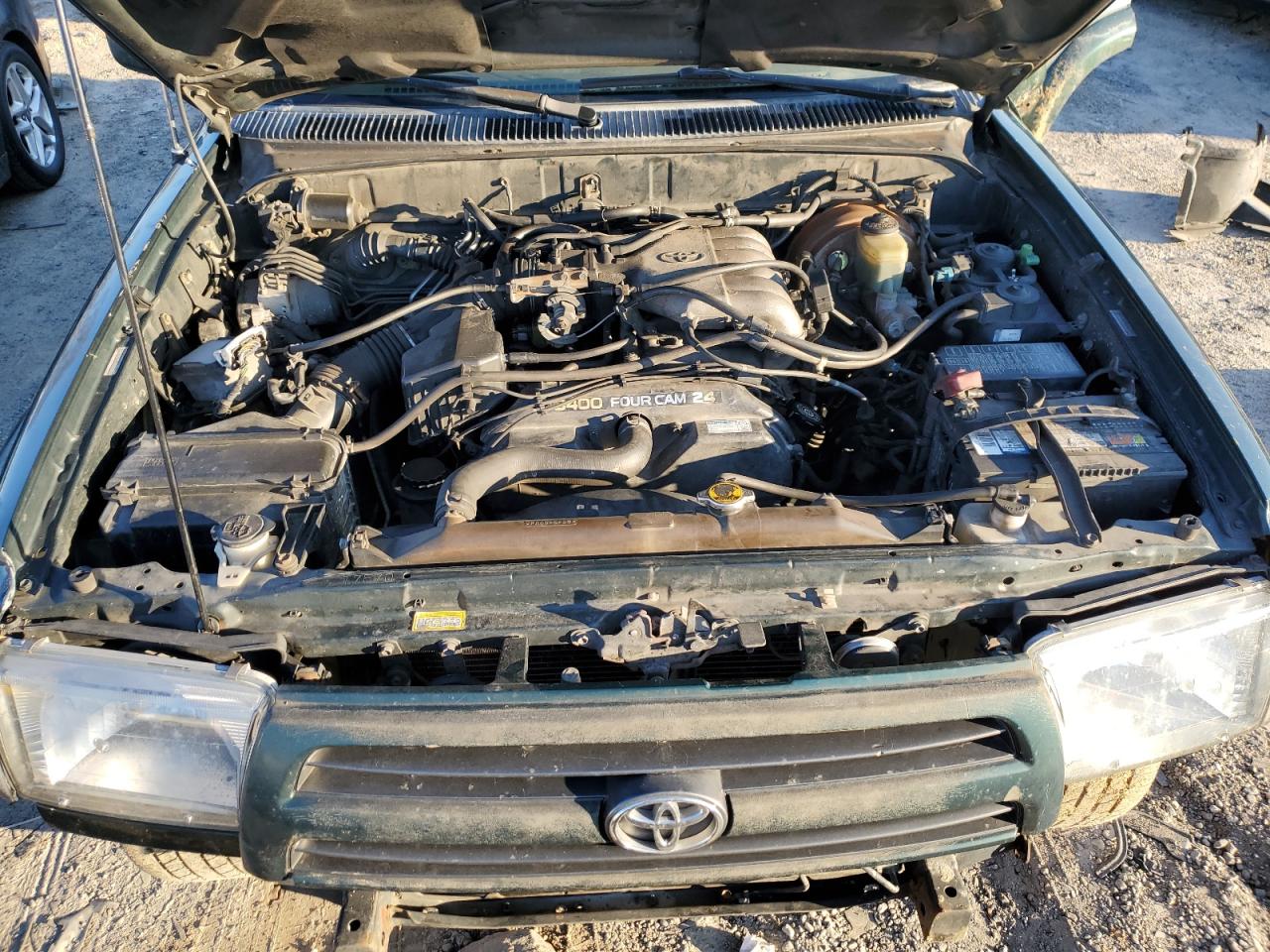 2000 Toyota 4Runner - Image 13