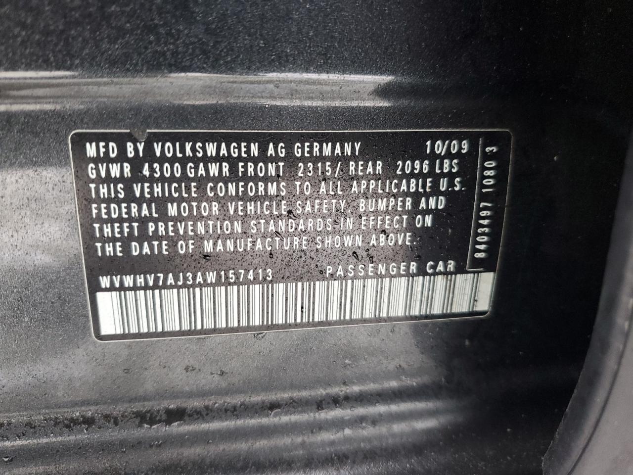 2010 Volkswagen GTI - Image 12