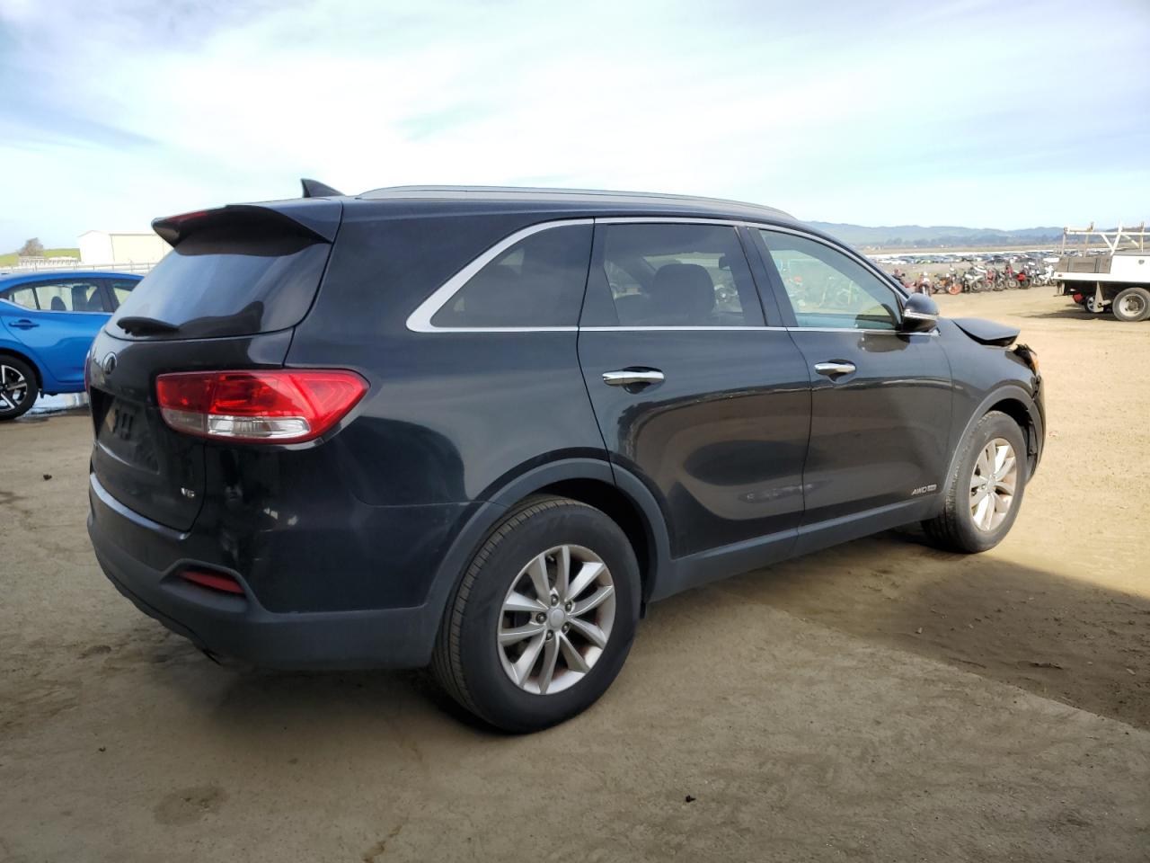 2016 Kia Sorento - Image 3