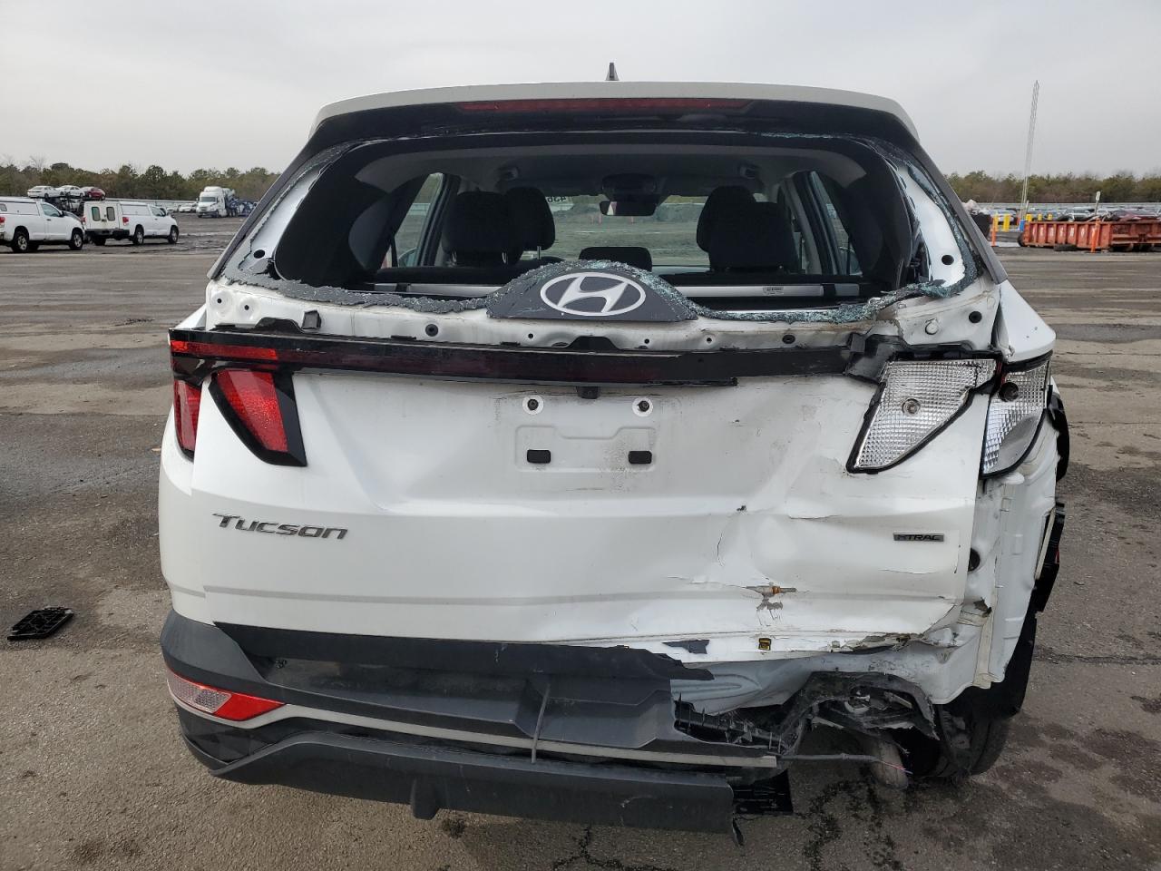 2022 Hyundai Tucson - Image 6