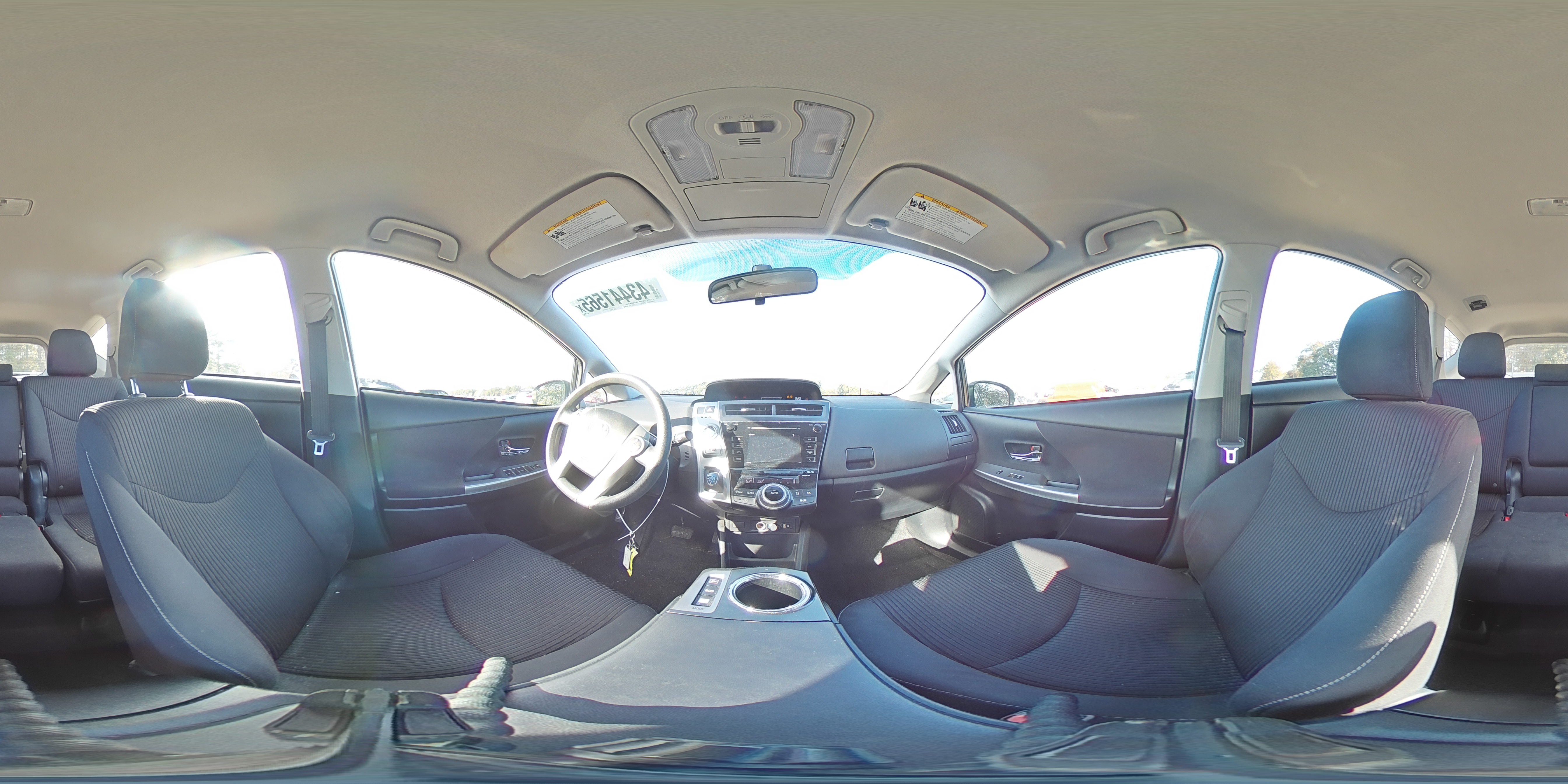 2017 Toyota Prius - Image 14