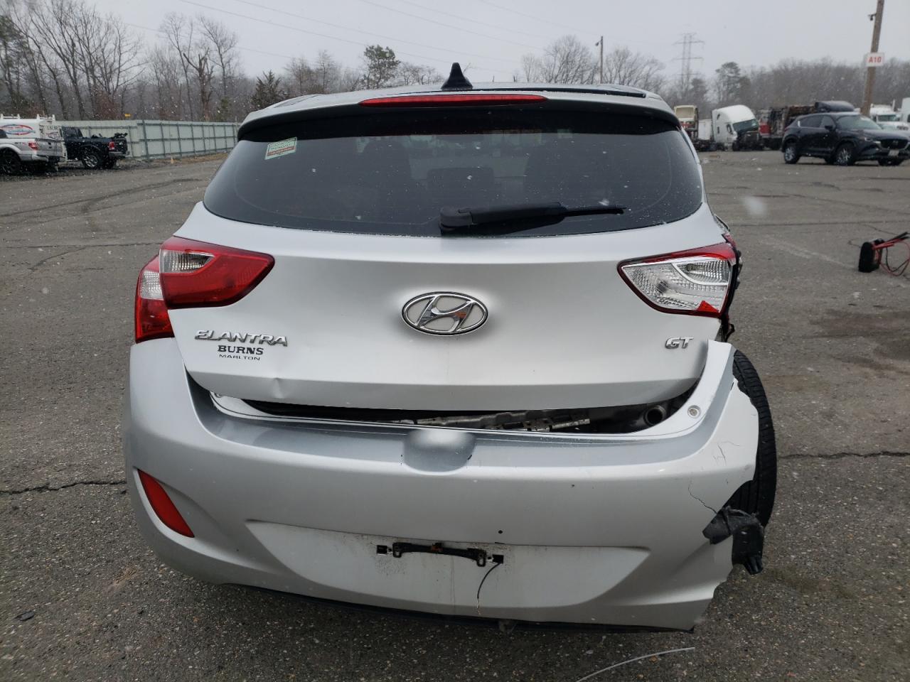 2013 Hyundai Elantra - Image 6