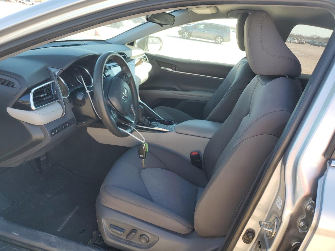 4T1B11HK6JU596237 TOYOTA CAMRY 2018