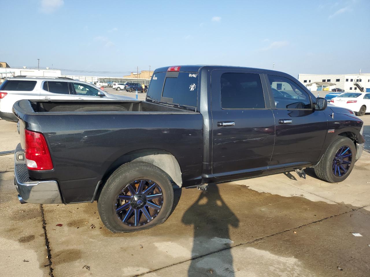 2016 RAM 1500 - Image 3
