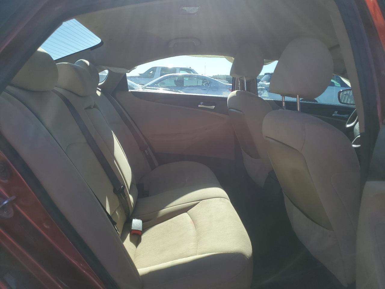2013 Hyundai Sonata - Image 10