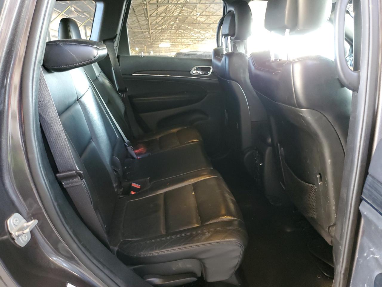 2019 Jeep Grand Cherokee - Image 12