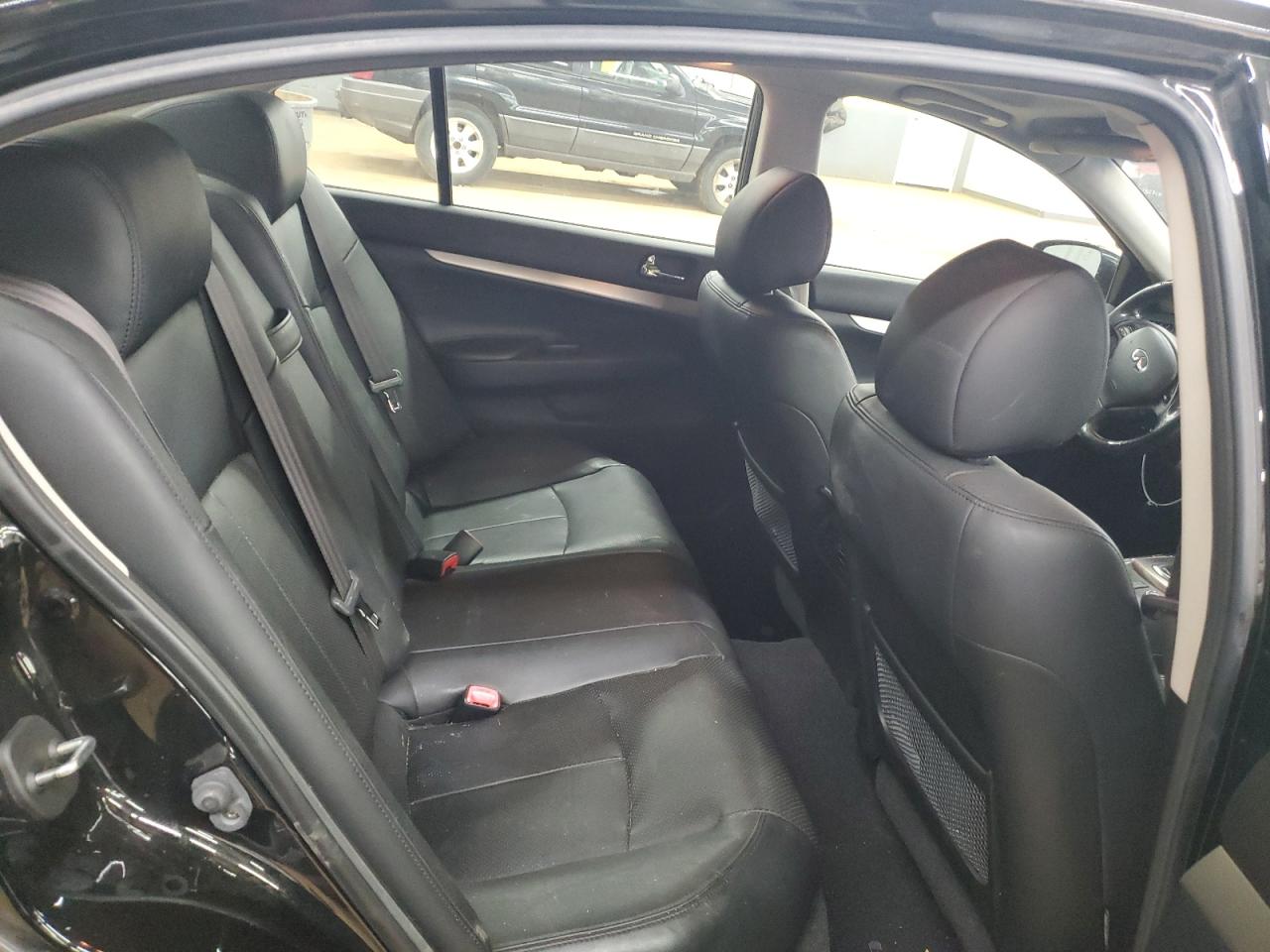 2012 Infiniti G - Image 11