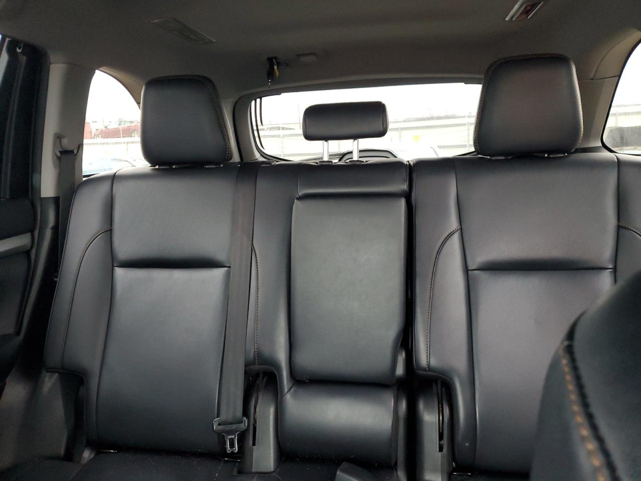 2019 Toyota Highlander - Image 10