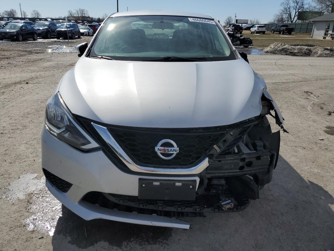 2019 Nissan Sentra - Image 5
