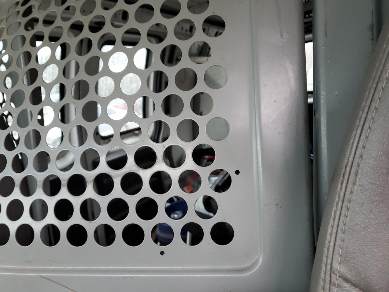 2013 Chevrolet Express - Image 10