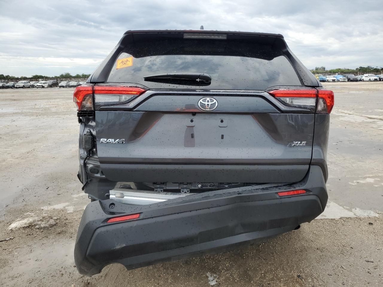 2024 Toyota RAV 4 - Image 6