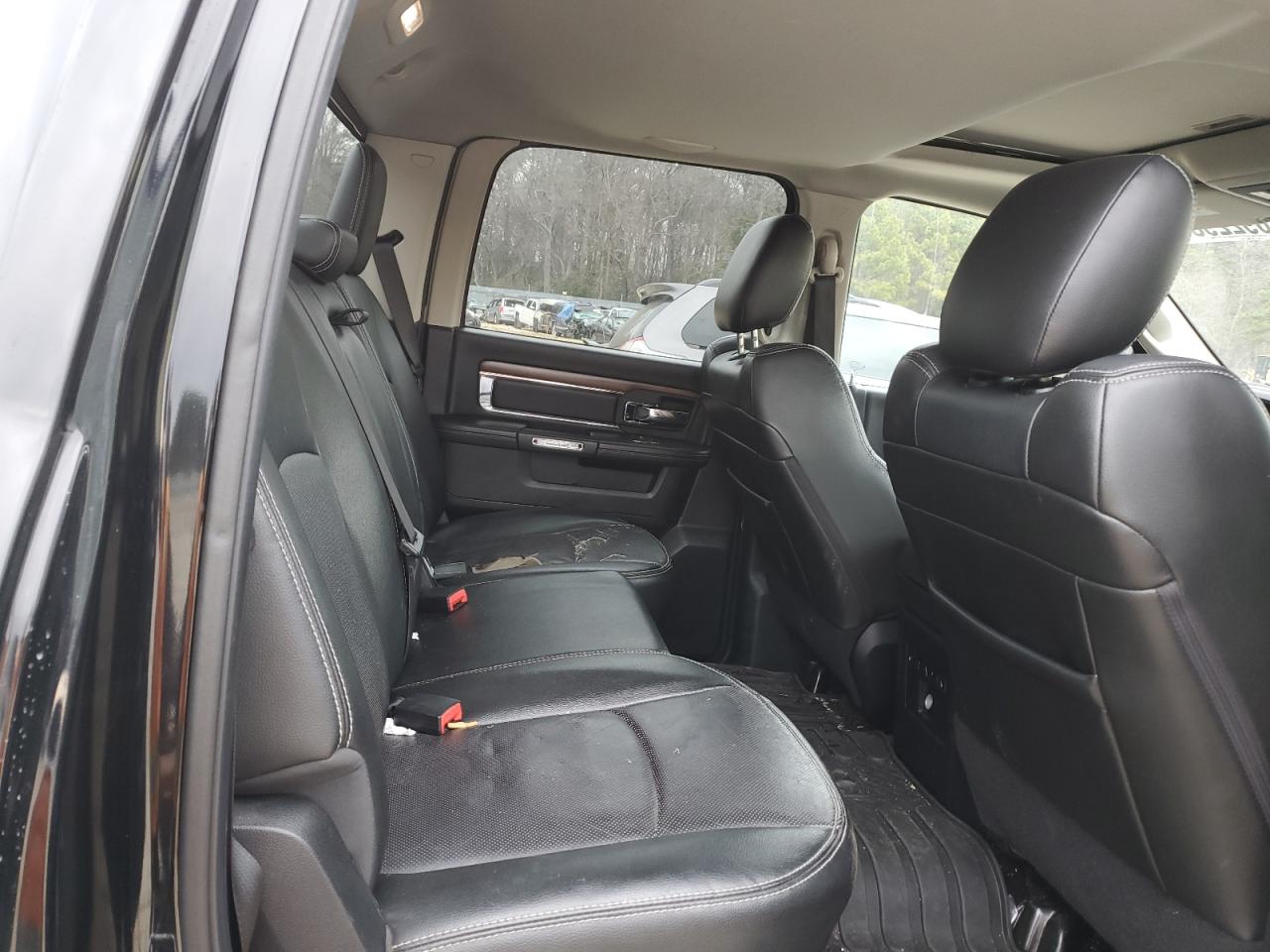 2014 RAM 1500 - Image 10