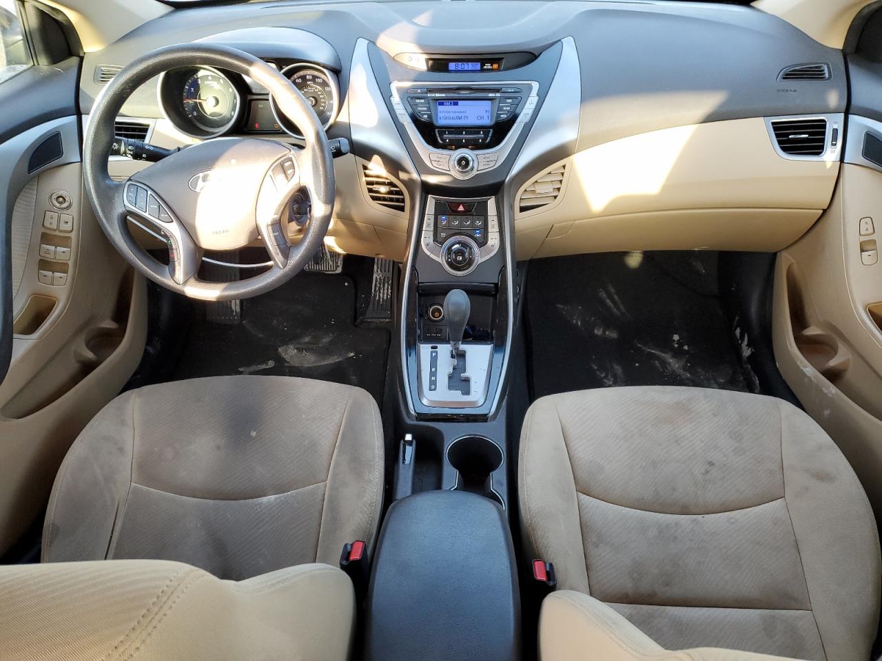 2013 Hyundai Elantra - Image 8