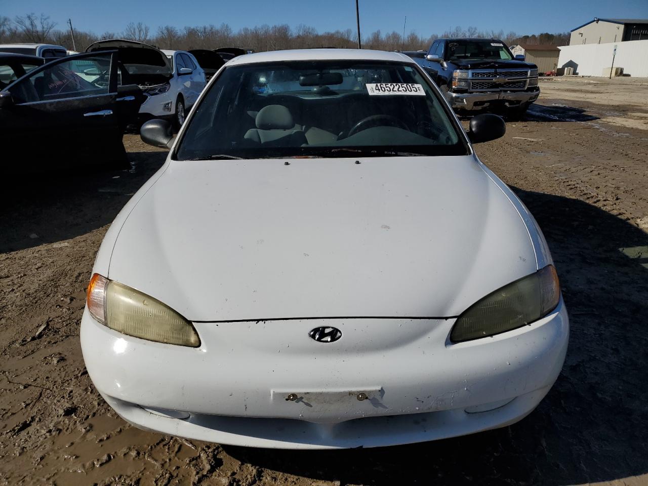 1998 Hyundai Elantra - Image 5