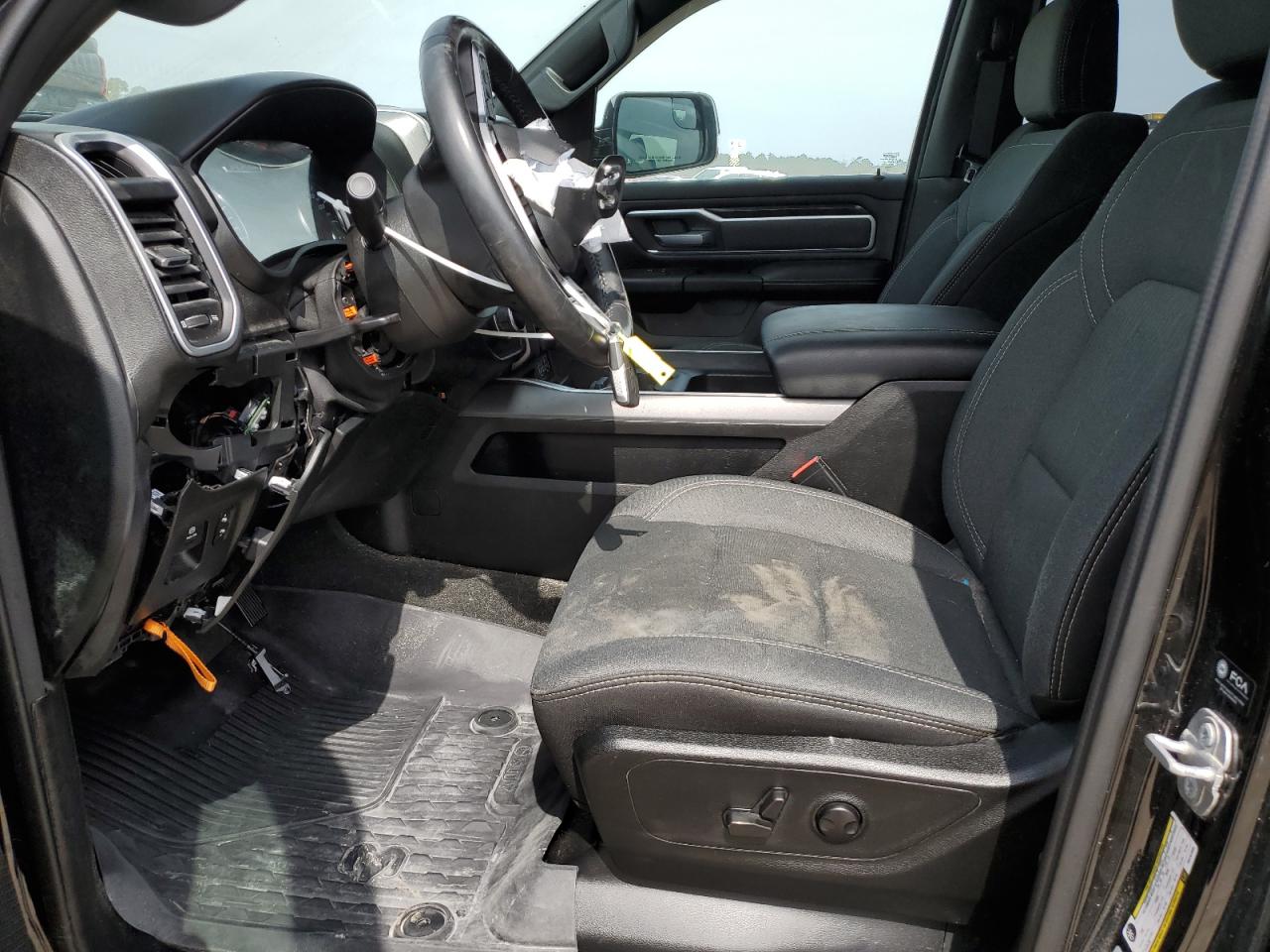2022 RAM 1500 - Image 7