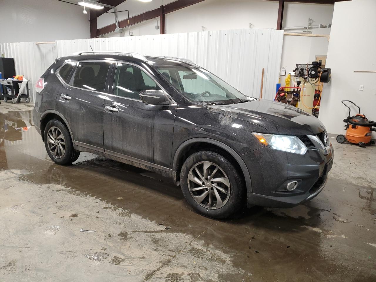 2015 Nissan Rogue - Image 4