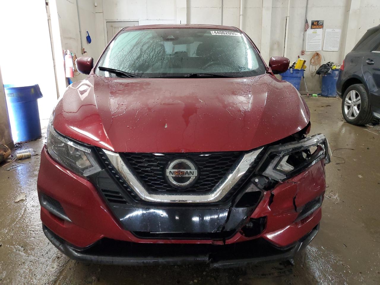 2020 Nissan Rogue - Image 5