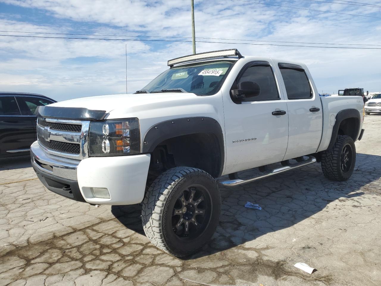 2009 Chevrolet Silverado - Image 1