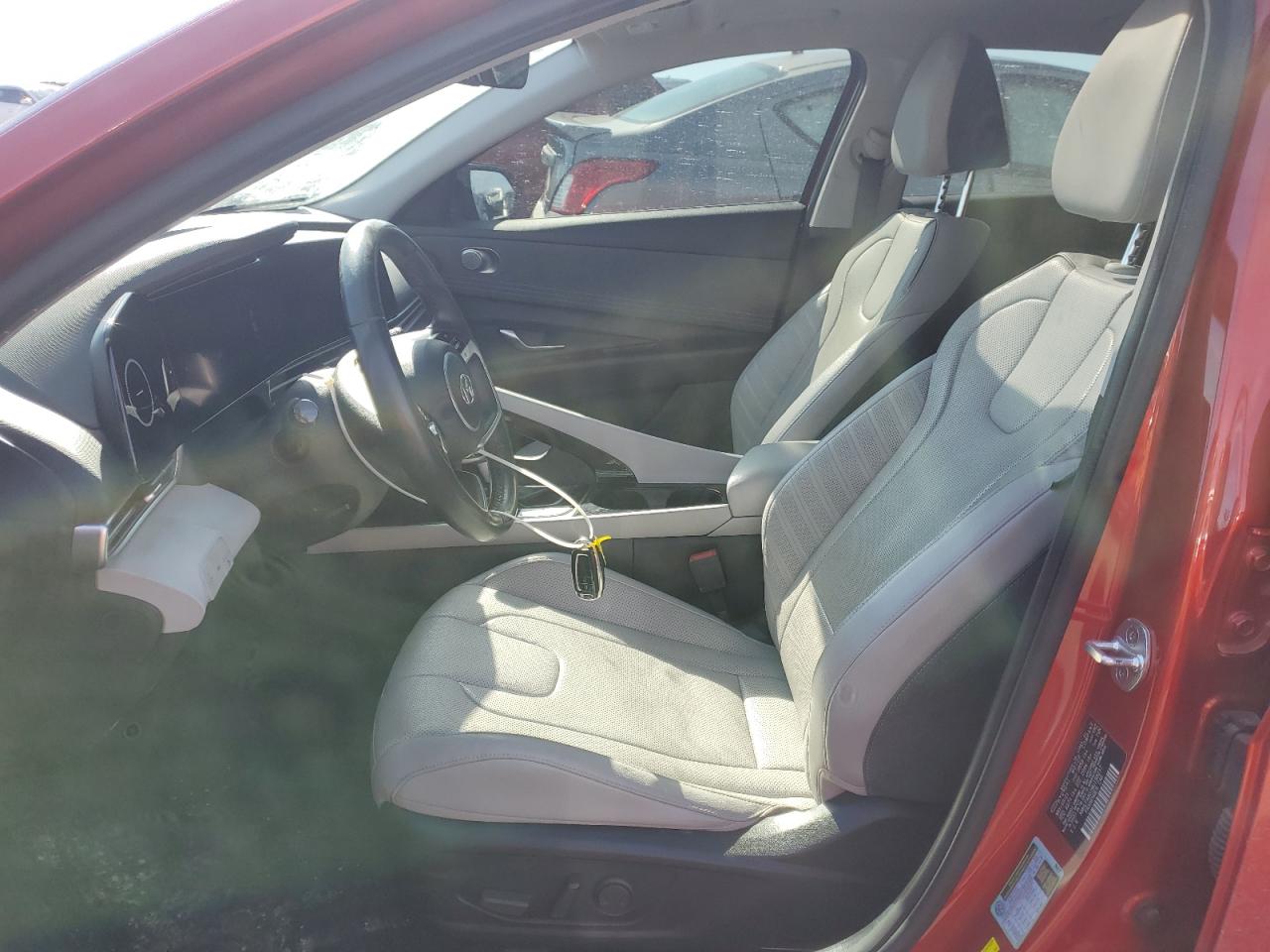 2021 Hyundai Elantra - Image 7
