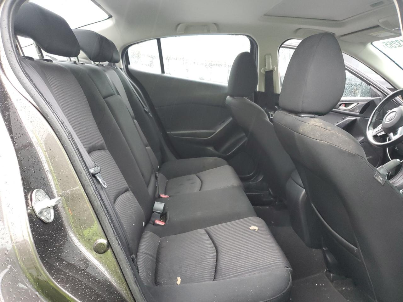 2016 Mazda 3 - Image 10